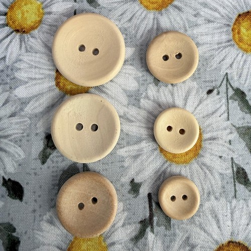 Natural wooden buttons - natural, 2
