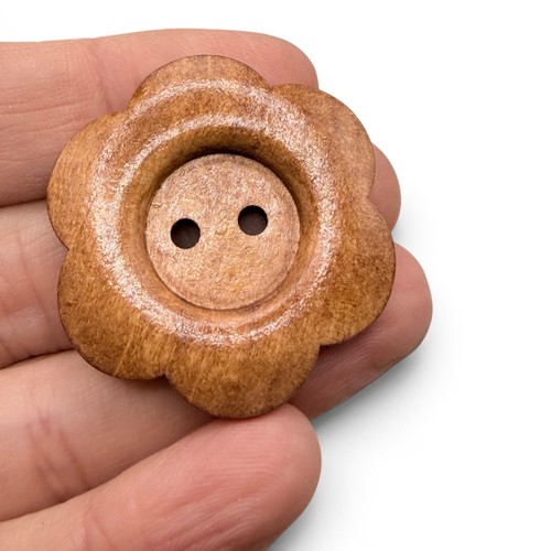 Large wooden flower buttons - flower,