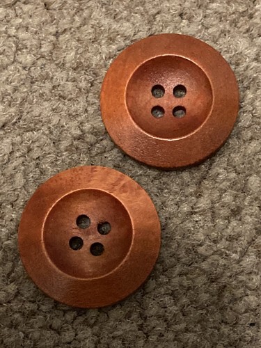 Wooden buttons 25mm 40l 4 - /,