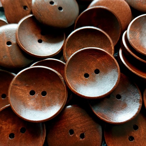 Brown wooden buttons holes - 2,