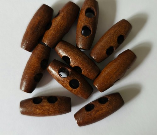 Wooden toggle buttons - 10,